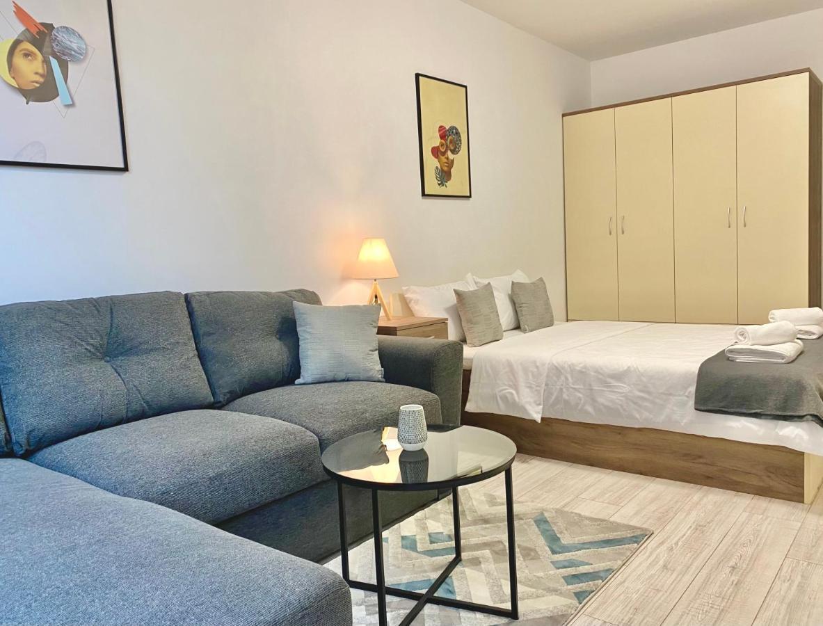 Spacious & Cozy 2 Bed Apartment With Work Space & Fast Wi-Fi Стара-Заґора Екстер'єр фото